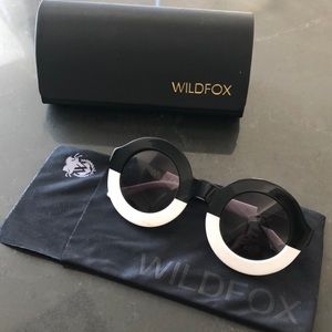 Wildfox Couture Twiggy round sunglasses